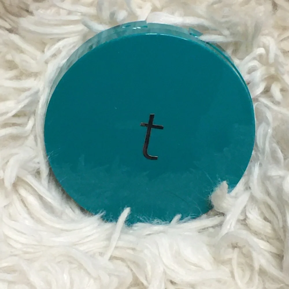 NIB Thrive Causemetics Sun Chaser Blur + Sculpt Bronzing Powder Color Eos USA